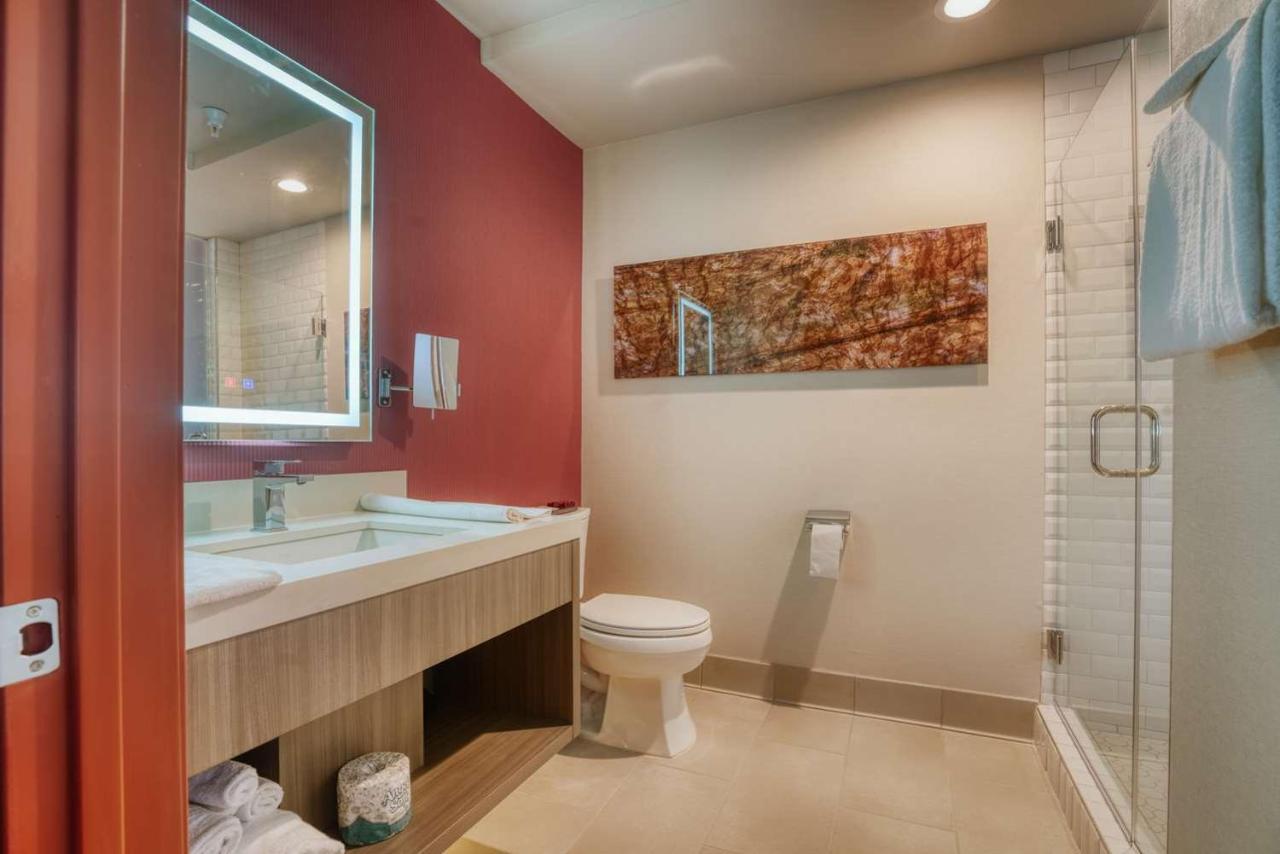 Best Western Premier Noho Inn ロサンゼルス エクステリア 写真